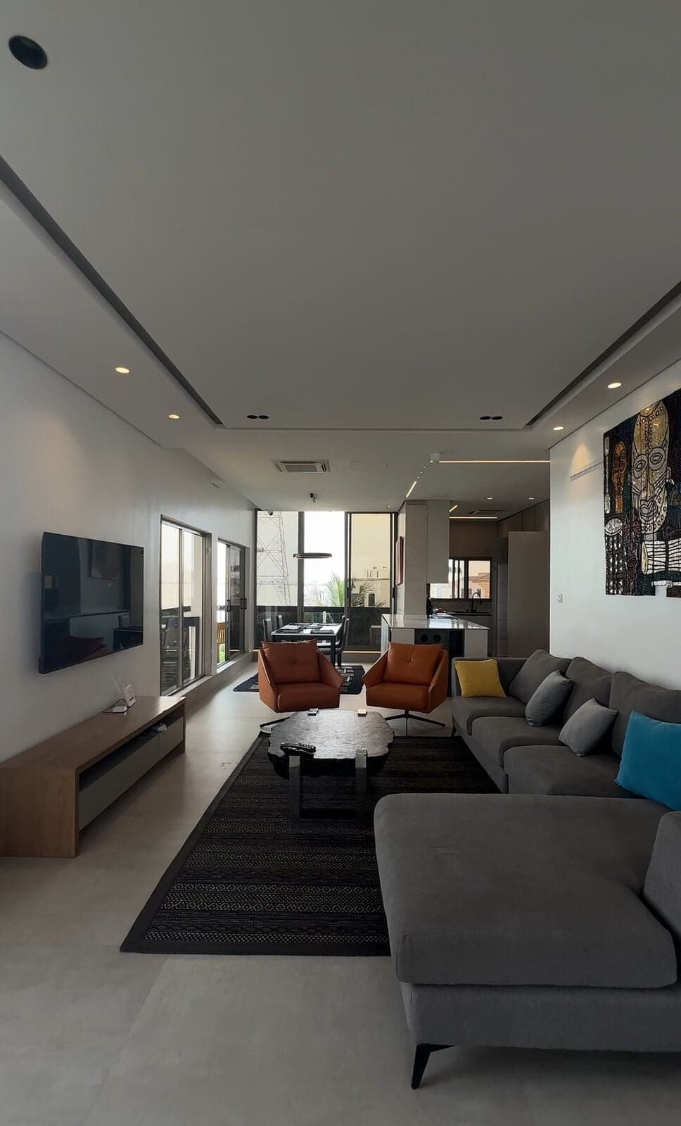 Orange Cove - 3 Bedroom Waterfront Apartment on Banana Island